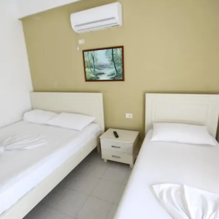 Malvina Hotel Golem (Tirana)