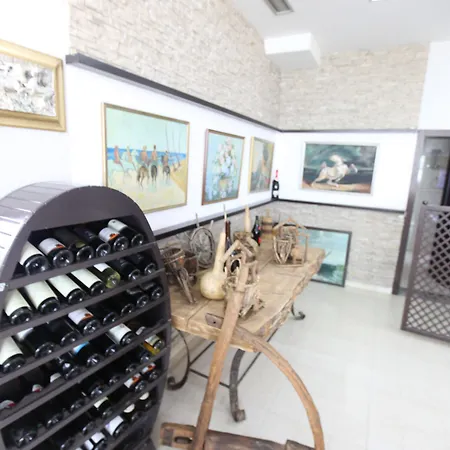 Malvina Golem (Tirana)