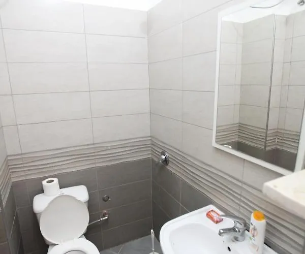 Malvina Hotel Golem (Tirana)