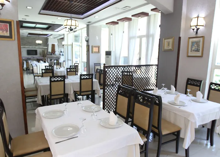 Malvina 3* Golem (Tirana)