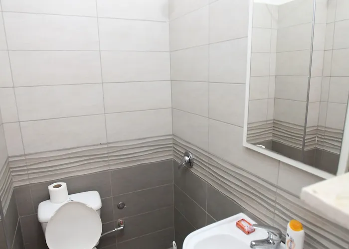 Malvina 3* Golem (Tirana)