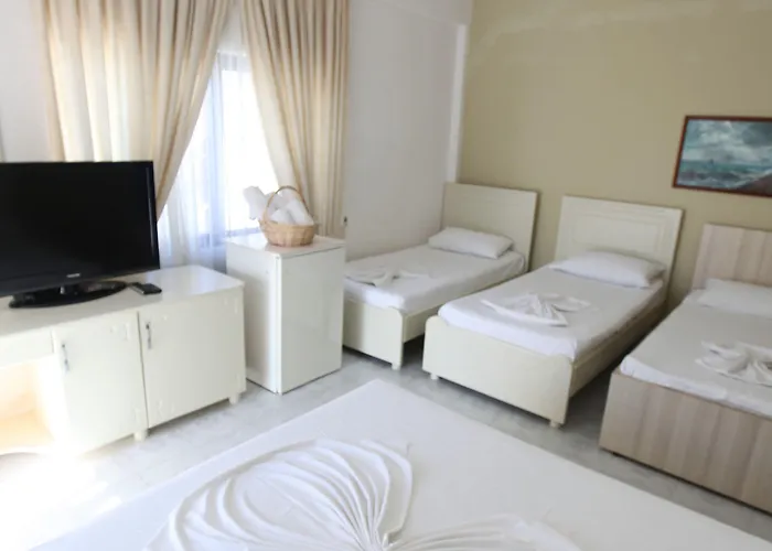 Hotel Malvina Golem (Tirana)