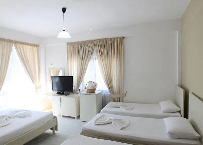 Malvina Hotel Golem (Tirana)